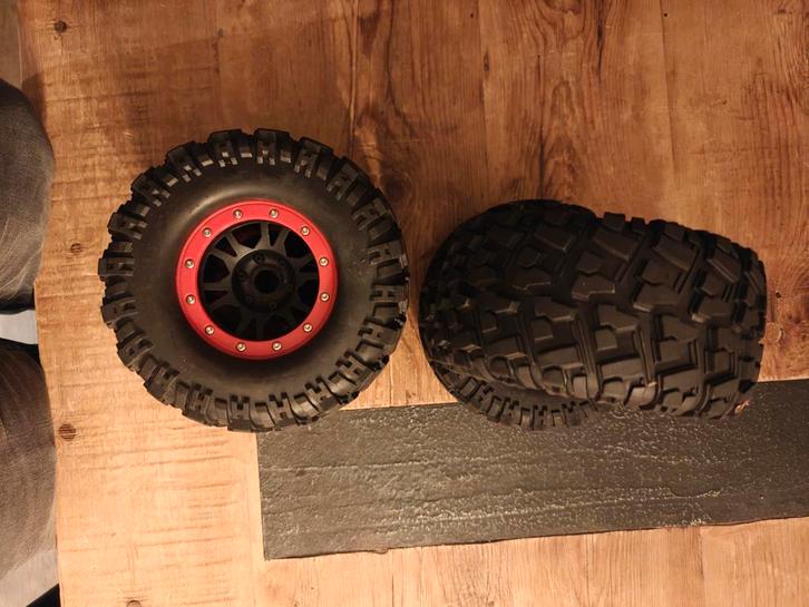 Keeda 1/8 Banden - 17mm Hex, 1/2 Offset, nieuw!, Hobby en Vrije tijd, Modelbouw | Auto's en Voertuigen, Nieuw, Overige merken