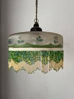 Antieke glazen lamp met kralenrand, Antiek en Kunst, Antiek | Lampen, Ophalen