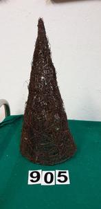 905 ] kerst piramide ,takken met verlichting, Diversen, Kerst, Ophalen of Verzenden