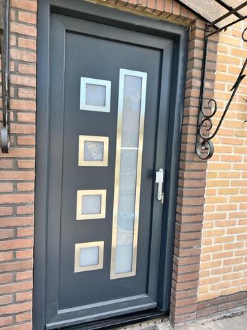 Scherp geprijsd kunststof kozijnen met of zonder Montage  beschikbaar voor biedingen