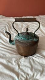Oude metalen theepot met roestige patina, Antiek en Kunst, Antiek | Koper en Brons, Ophalen of Verzenden