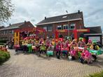 Carnavalswagen/loopgroep: Tankstation met wasstraat, Carnaval, Maat 38/40 (M), Zo goed als nieuw, Accessoires