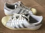 Adidas Superstar sneakers wit met zilveren strepen maat 40, Kleding | Dames, Schoenen, Gedragen, Ophalen of Verzenden, Wit, Adidas