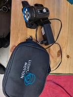 Light en motion Sola 1200, Watersport en Boten, Duiken, Ophalen of Verzenden, Duiklamp