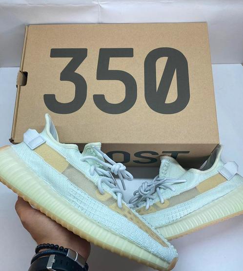 adidas Yeezy Boost 350 V2 Hyperspace maat 44 2/3, Kleding | Heren, Schoenen, Nieuw, Sneakers of Gympen, Overige kleuren, Ophalen of Verzenden