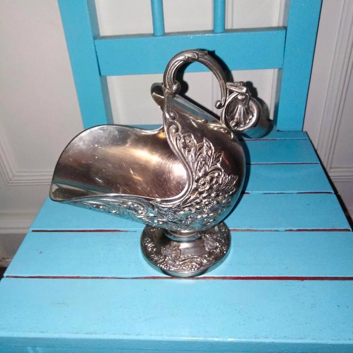 Verzilverde suikerpot in de vorm van een helmkit, Huis en Inrichting, Keuken | Keukenbenodigdheden, Gebruikt, Ophalen