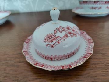 Prachtige botervloot van Theresia servies rood beschikbaar voor biedingen