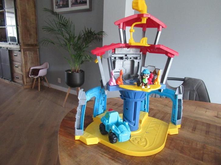 Paw Patrol Dino Rescue hoofdkwartier commandocenter + Rex, Kinderen en Baby's, Speelgoed | Speelgoedvoertuigen, Zo goed als nieuw