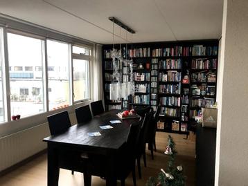 Sfeervolle hanglamp met 4 glazen lampen beschikbaar voor biedingen