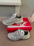 Nike Air Max TN (44.5), Kleding | Heren, Schoenen, Ophalen of Verzenden, Zo goed als nieuw, Wit