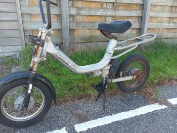 Tomos voor onderdelen/klusser beschikbaar voor biedingen