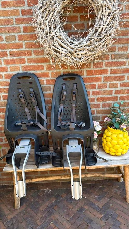 2 stuks Thule Maxi achterzitje incl montagebeugel zwart, Fietsen en Brommers, Fietsaccessoires | Fietsstoeltjes, Zo goed als nieuw
