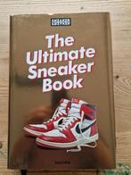 The Ultimate Sneakerbook, Ophalen of Verzenden, Zo goed als nieuw