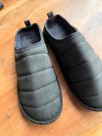 Grijze Casa Mia Pantoffels - Maat 44, Kleding | Dames, Ophalen of Verzenden, Zo goed als nieuw, Zwart, Pantoffels of Sloffen