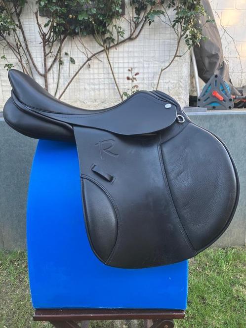 Rossner Amerika springzadel 17”/W, Dieren en Toebehoren, Paarden en Pony's | Zadels, Zo goed als nieuw, Springen, Ophalen