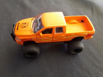 Dodge RAM 1500 Big Wheels oranje – Siku 1:55 beschikbaar voor biedingen