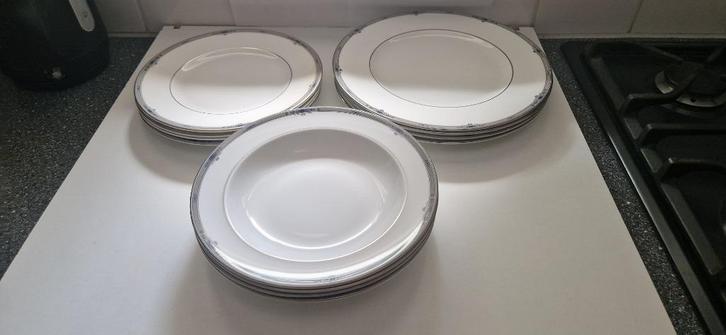 Wedgewood Amherst, diepe borden, ontbijt- & dinerborden, Huis en Inrichting, Keuken | Servies, Nieuw, Bord(en), Wedgwood, Porselein