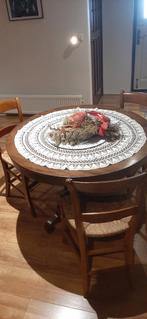 Zeer mooie antieke tafel met 3 stoelen ., Ophalen