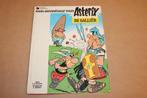 Asterix de Galliër & Het gouden snoeimes - dubbelalbum 1981, Boeken, Eén stripboek, Ophalen of Verzenden, Zo goed als nieuw