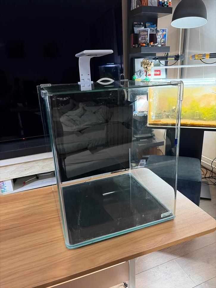 Dennerle nano cube 30L compleet, Dieren en Toebehoren, Vissen | Aquaria en Toebehoren, Zo goed als nieuw, Leeg aquarium, Ophalen