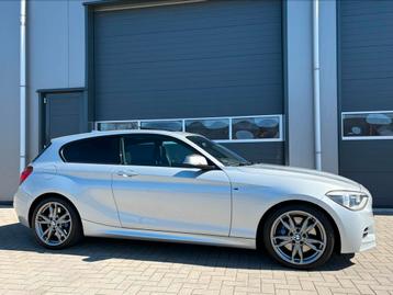 BMW 1-Serie 3.0 M135i 3DR AUT 2013 Grijs orgineel nederlands beschikbaar voor biedingen