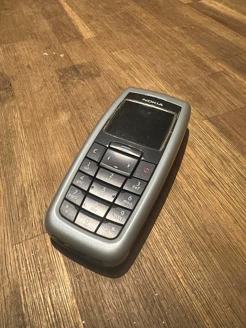 Oude Nokia 2600 verzamelaars telefoon mobiel zonder lader, Telecommunicatie, Mobiele telefoons | Nokia, Zo goed als nieuw, Geen camera