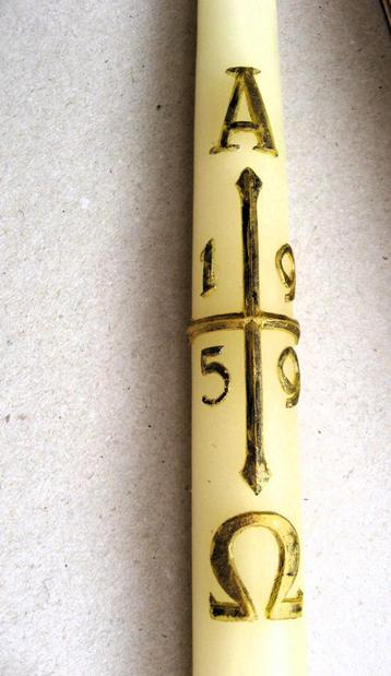 Vintage lithurgische doopkaars uit 1959 beschikbaar voor biedingen