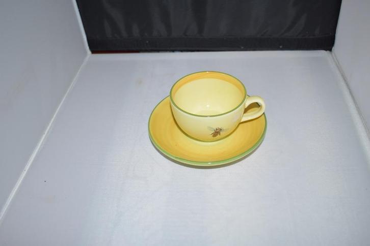 Kop en schotels Bijenland servies, Huis en Inrichting, Keuken | Servies, Nieuw, Kop(pen) en/of Schotel(s), Overige stijlen, Overige materialen