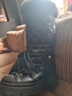 Nieuwe Guess snowboots, Ophalen of Verzenden, Nieuw, Zwart, Hoge laarzen