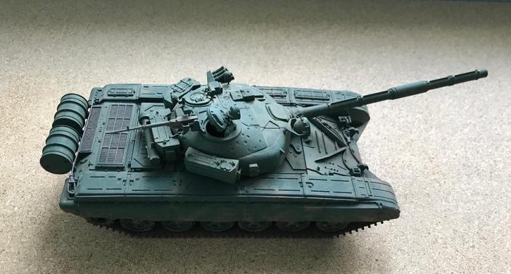 T72 model 251, Hobby en Vrije tijd, Modelbouw | Auto's en Voertuigen, Gebruikt, Tank, 1:32 tot 1:50, Italeri, Ophalen of Verzenden