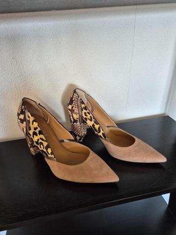 Roze suède/slangenprint pumps Marcos Nalini beschikbaar voor biedingen