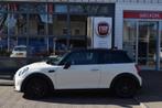 Mini Mini 1.5 Cooper|Led|Carplay|Sportstoel|Clima|PDC, Auto's, Gebruikt, Met garantie (alle), 4 stoelen, Wit