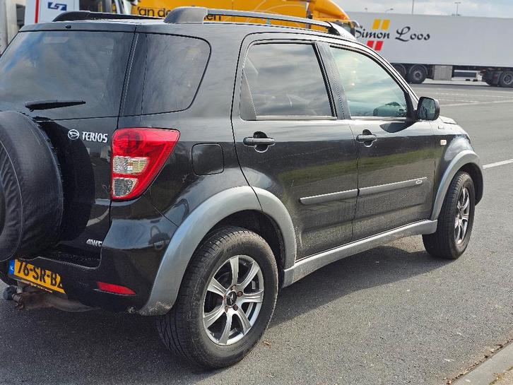 Daihatsu Terios 1.5 4WD 2006 Zwart, Auto's, Daihatsu, Particulier, Terios, Benzine, E, SUV of Terreinwagen, Handgeschakeld, Origineel Nederlands