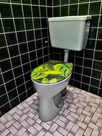 Vintage jaren 60-70 toilet met toebehoren, Ophalen, Zo goed als nieuw