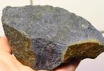 Ruw stuk DUMORTIERIET uit Mozambique van 520 gram., Verzamelen, Mineralen en Fossielen, Overige typen, Verzenden