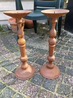 2 Kandelaars roestig metaal 50 cm hoog, Ophalen, Gebruikt, Metaal, Kandelaar