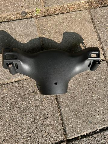 Binnen stuur kap zwart beschikbaar voor biedingen
