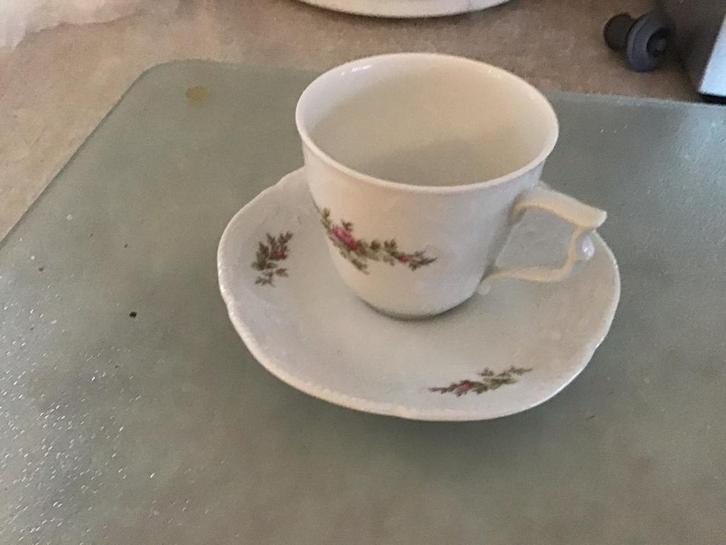 8 Nieuwe Rosenthal Classic Rose kop en schotels, Antiek en Kunst, Antiek | Servies compleet, Ophalen