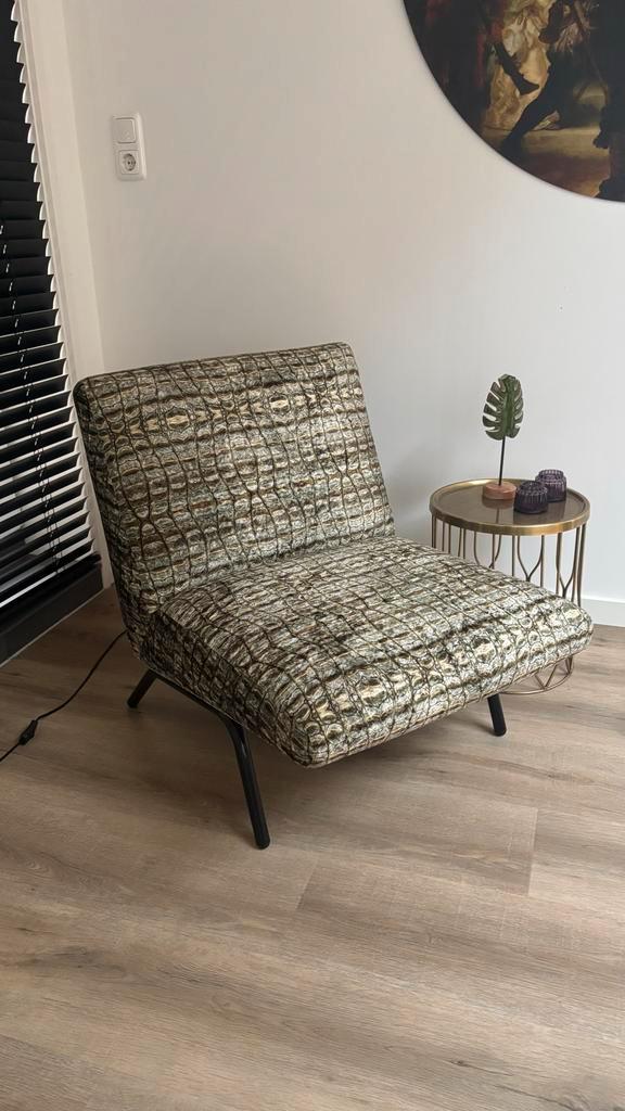 Design lounge stoel – croco print (BIEDEN MAG!), Huis en Inrichting, Fauteuils, Gebruikt, Stof, 50 tot 75 cm, 75 tot 100 cm, Ophalen
