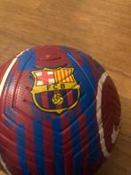 Barceloma bal opgepompt, Sport en Fitness, Voetbal, Ophalen, Zo goed als nieuw