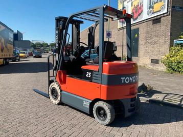 Toyota 7FBMF25 2500KG 5.00METER HEFTRUCK (bj 2012) beschikbaar voor biedingen