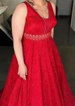 Prachtige Rode Verlovingsjurk, Ophalen, Maat 46/48 (XL) of groter, Zo goed als nieuw, Rood