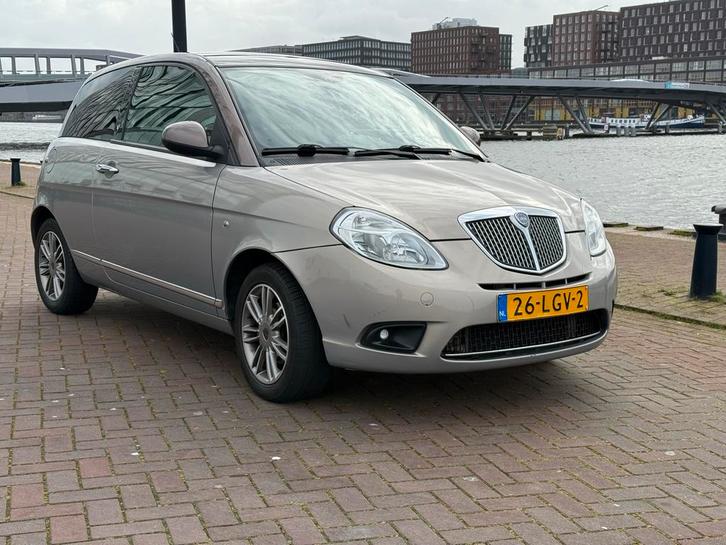 Lancia Ypsilon 1.4 8V 2010, Auto's, Lancia, Particulier, Ypsilon, ABS, Airbags, Airconditioning, Bluetooth, Centrale vergrendeling