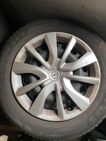 Michelin 205/60/16 winterbanden set incl. org. doppen opel beschikbaar voor biedingen