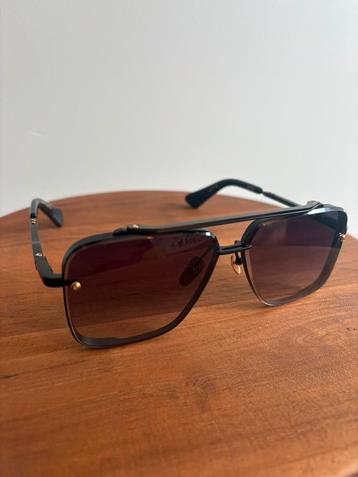 Dita mach six 1-1 black/black beschikbaar voor biedingen