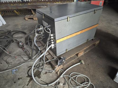 SET Camino 12/4 slechts 22 draaiuren, 8 kVA 230V 1500 tpm, Doe-het-zelf en Verbouw, Aggregaten, Zo goed als nieuw, Dieselolie