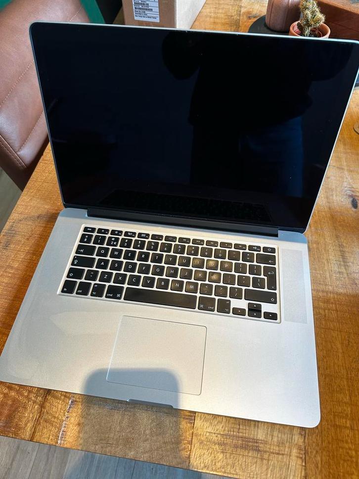 MacBook Pro 15.4 inch!, Computers en Software, Apple Macbooks, Gebruikt, MacBook Pro, 15 inch, 2 tot 3 Ghz, 512 GB, 16 GB, Qwerty