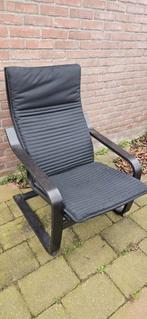 Comfortabele fauteuil met houten frame, Hout, Gebruikt, Minder dan 75 cm, Ophalen of Verzenden