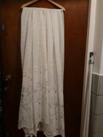 2 witte vitrage  met bloem patroon er in, Overige materialen, Overige typen, Ophalen of Verzenden, Zo goed als nieuw