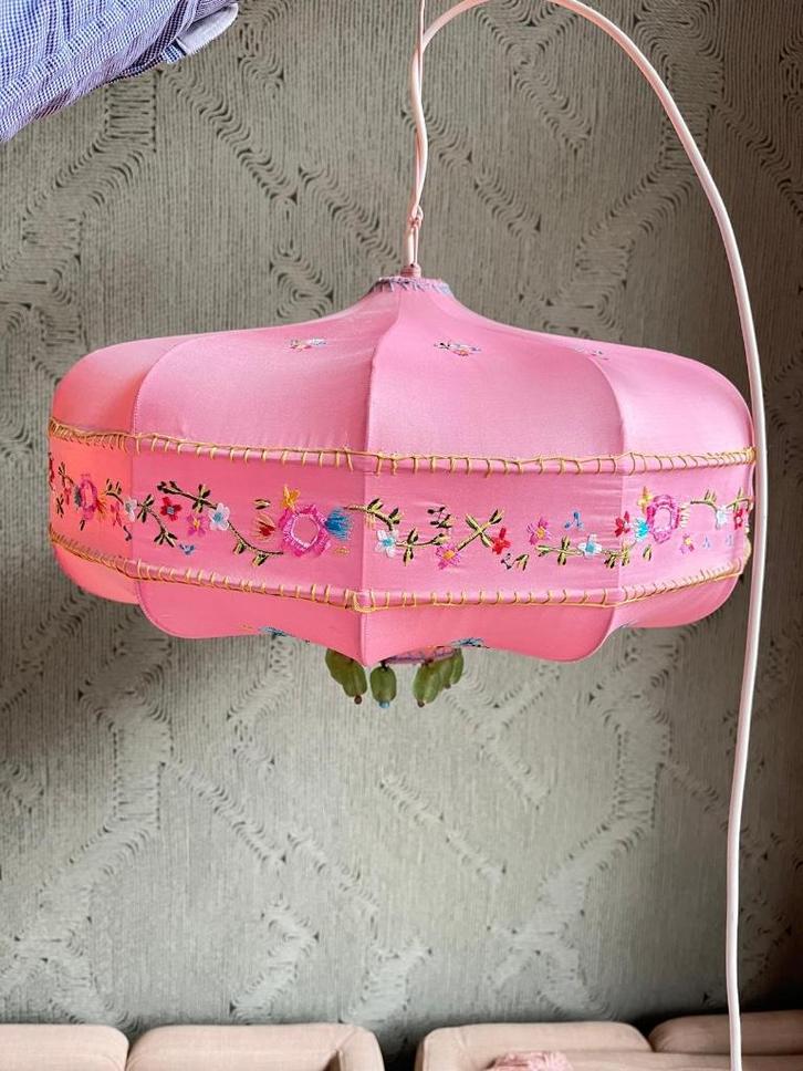 Handgemaakte ‘Chinese’ lamp, Huis en Inrichting, Lampen | Hanglampen, Gebruikt, Minder dan 50 cm, Stof, Ophalen